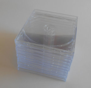 10 Clear plastic CD cases for craft projects